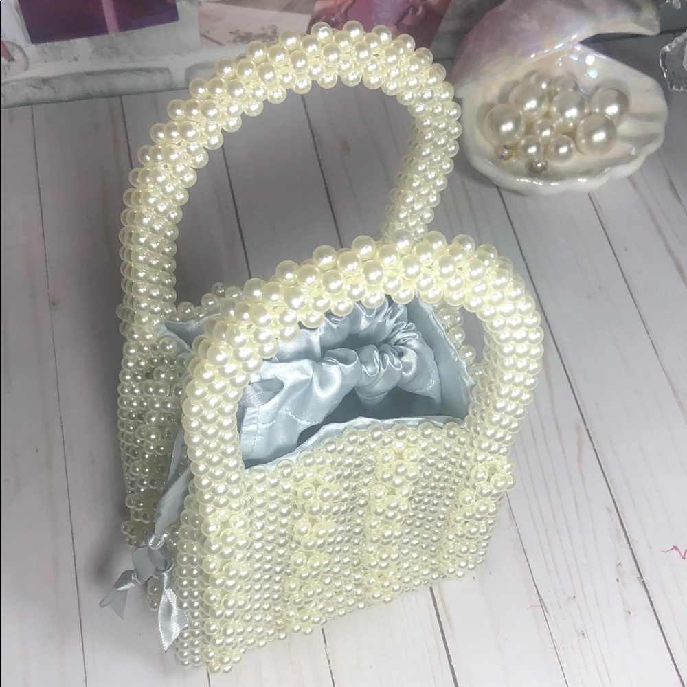Faux Pearl Beaded Handbag with Satin Drawstring Interior